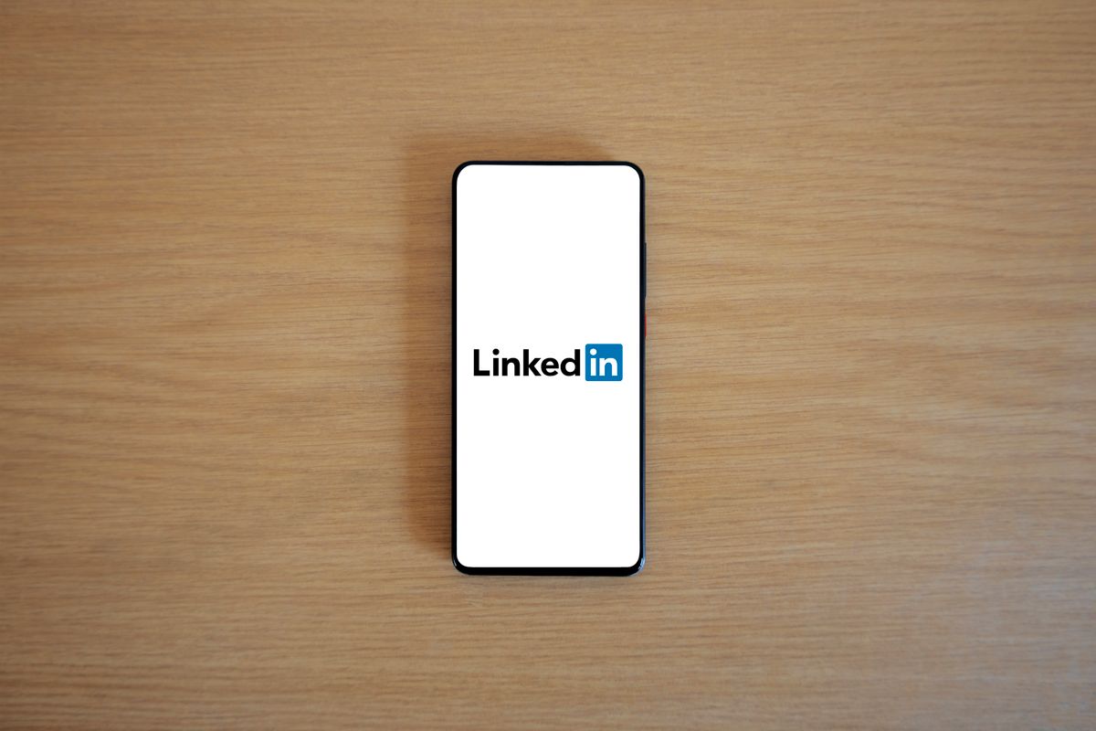 Format carrousel LinkedIn : dimensions et conseils efficaces